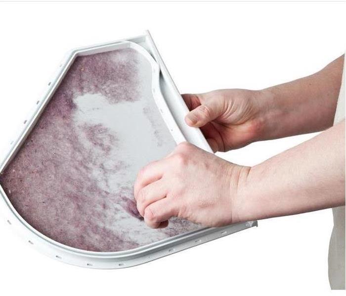 Removing lint from a drying machine